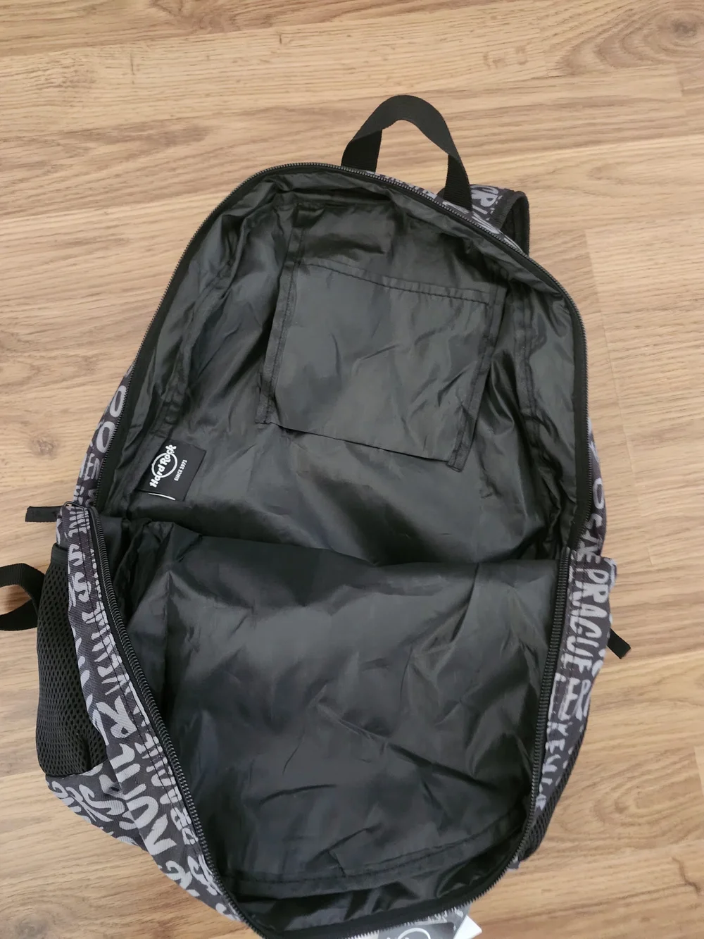 Hard Rock Cafe Black & Gray Graphic Men's Backpack